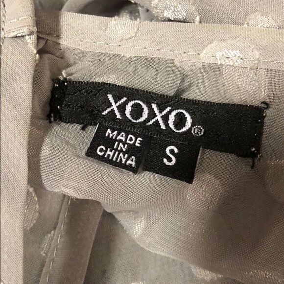 🛍️XOXO silver and sequined top with elastic waist - Picture 2 of 8